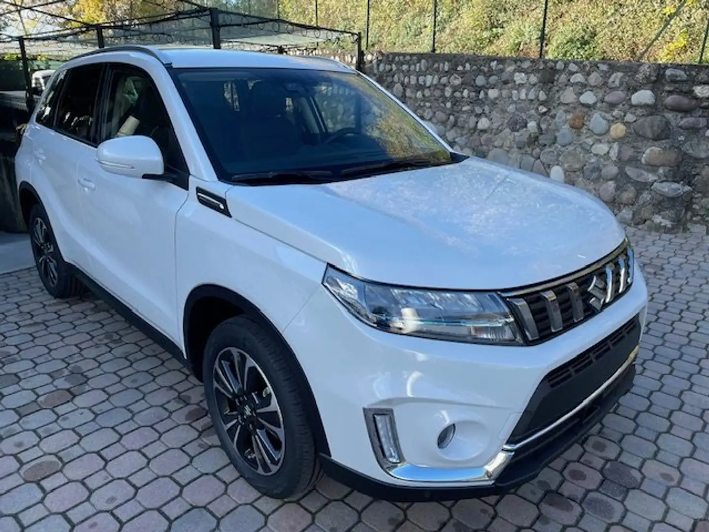 Suzuki Vitara 1.4 HYBRID 129 CV 4WD ALLGRIP MOD TOP Bianco - 1