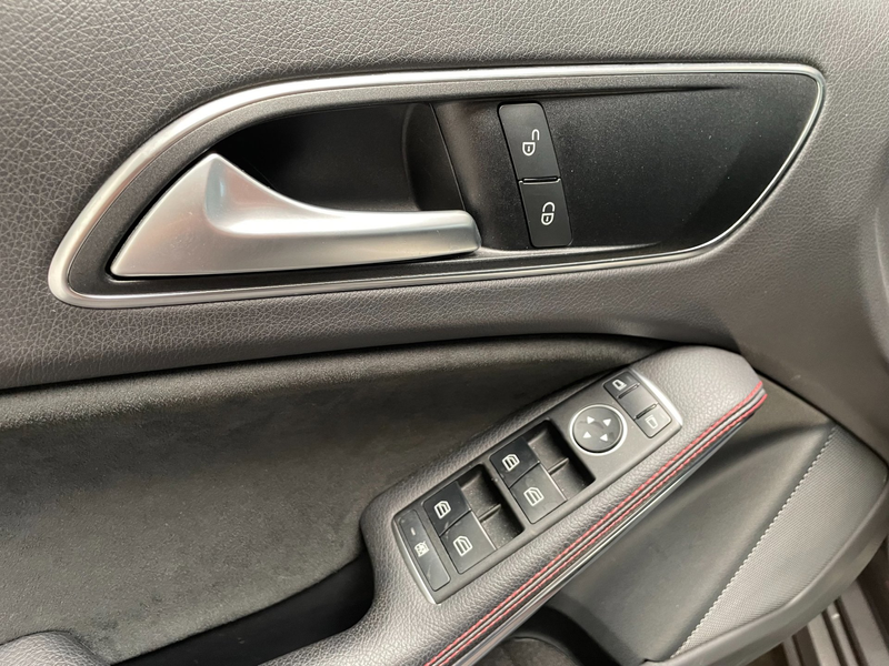 Mercedes-Benz A 180 Ambition — photo 8