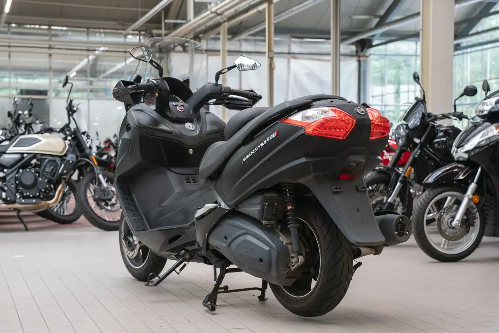 SYM Maxsym 400i ABS, unfallfrei, Lieferservice Schwarz - 2