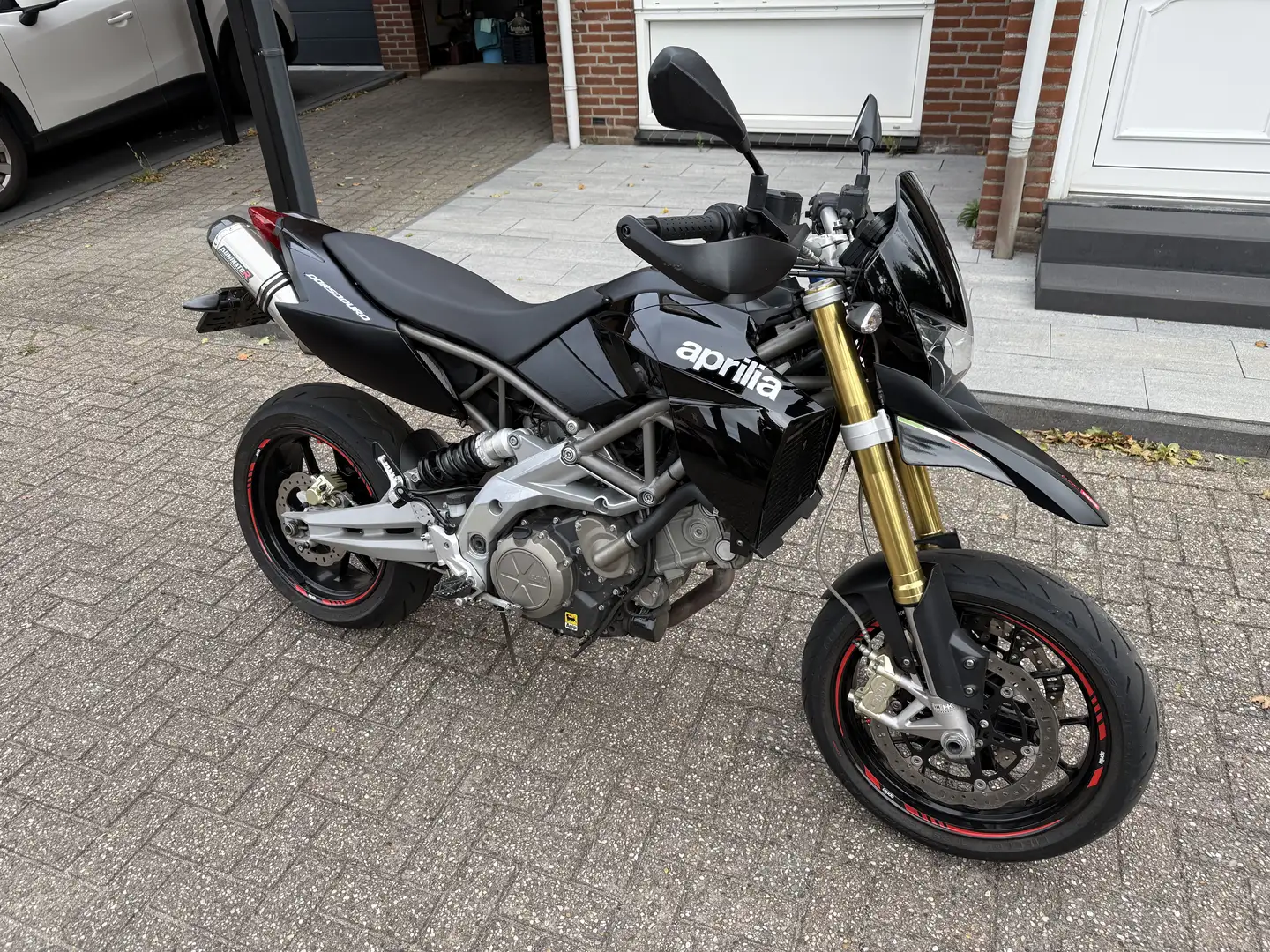 Aprilia Dorsoduro 750 A2 (vol vermogen) Zwart - 1