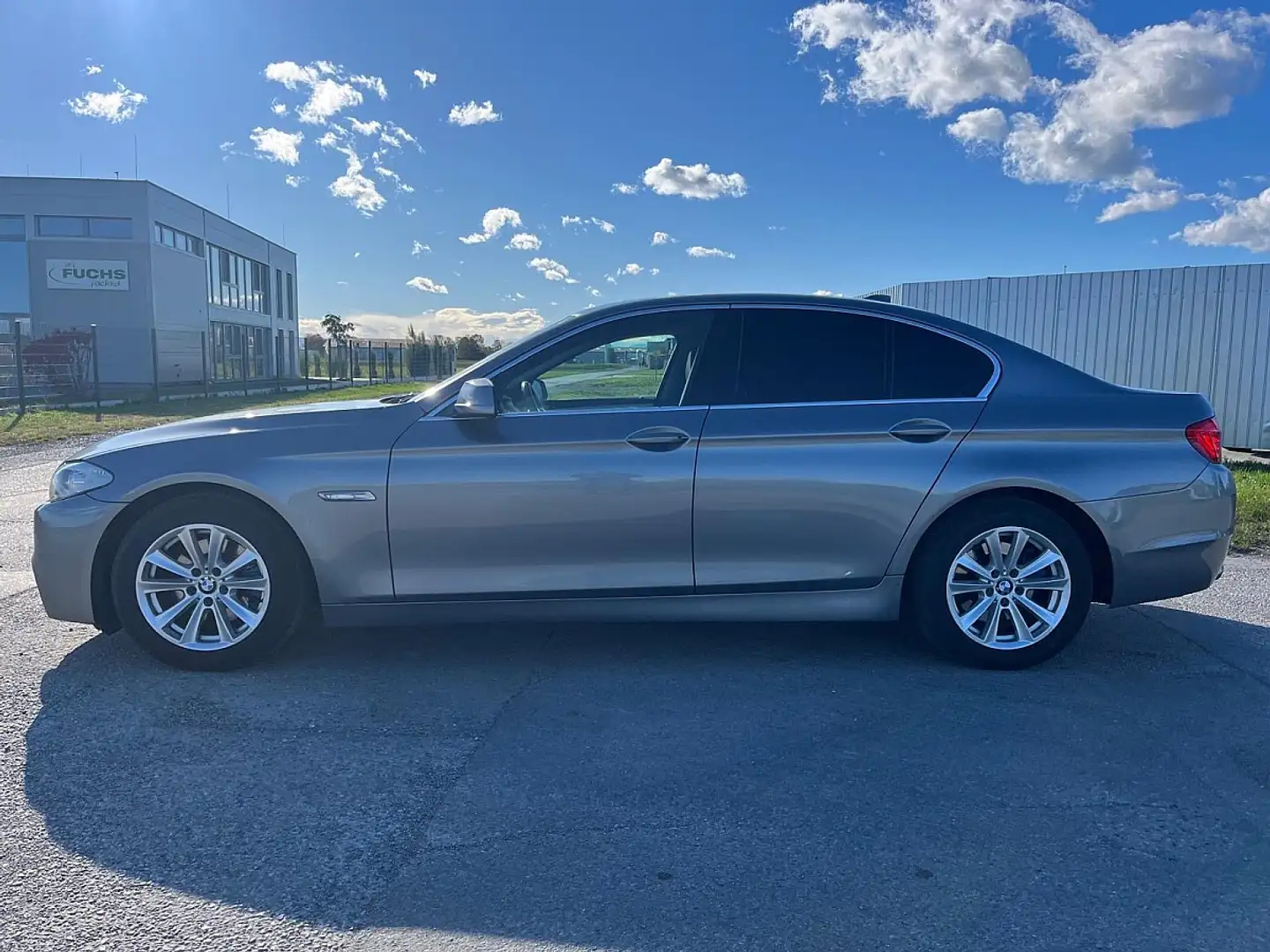 BMW 520 d Österreich-Paket Aut./vollst. Serviceheft/Gep... Grau - 2