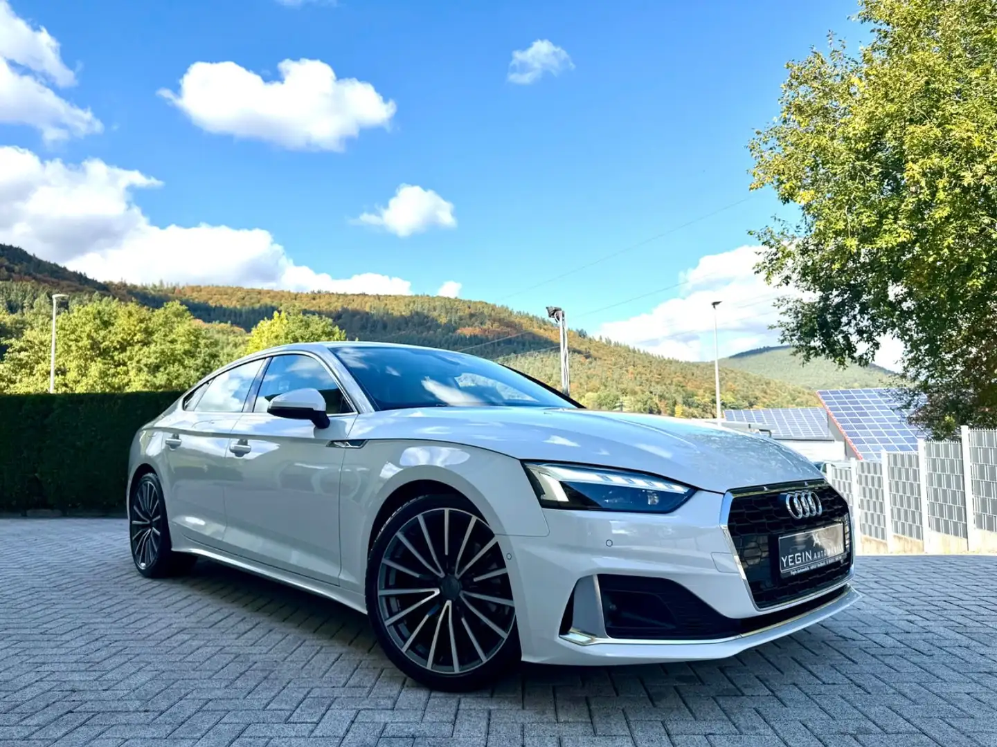 Audi A5 Sportback 40 g-tron Matrix-B&O-HuD-Massage Weiß - 1