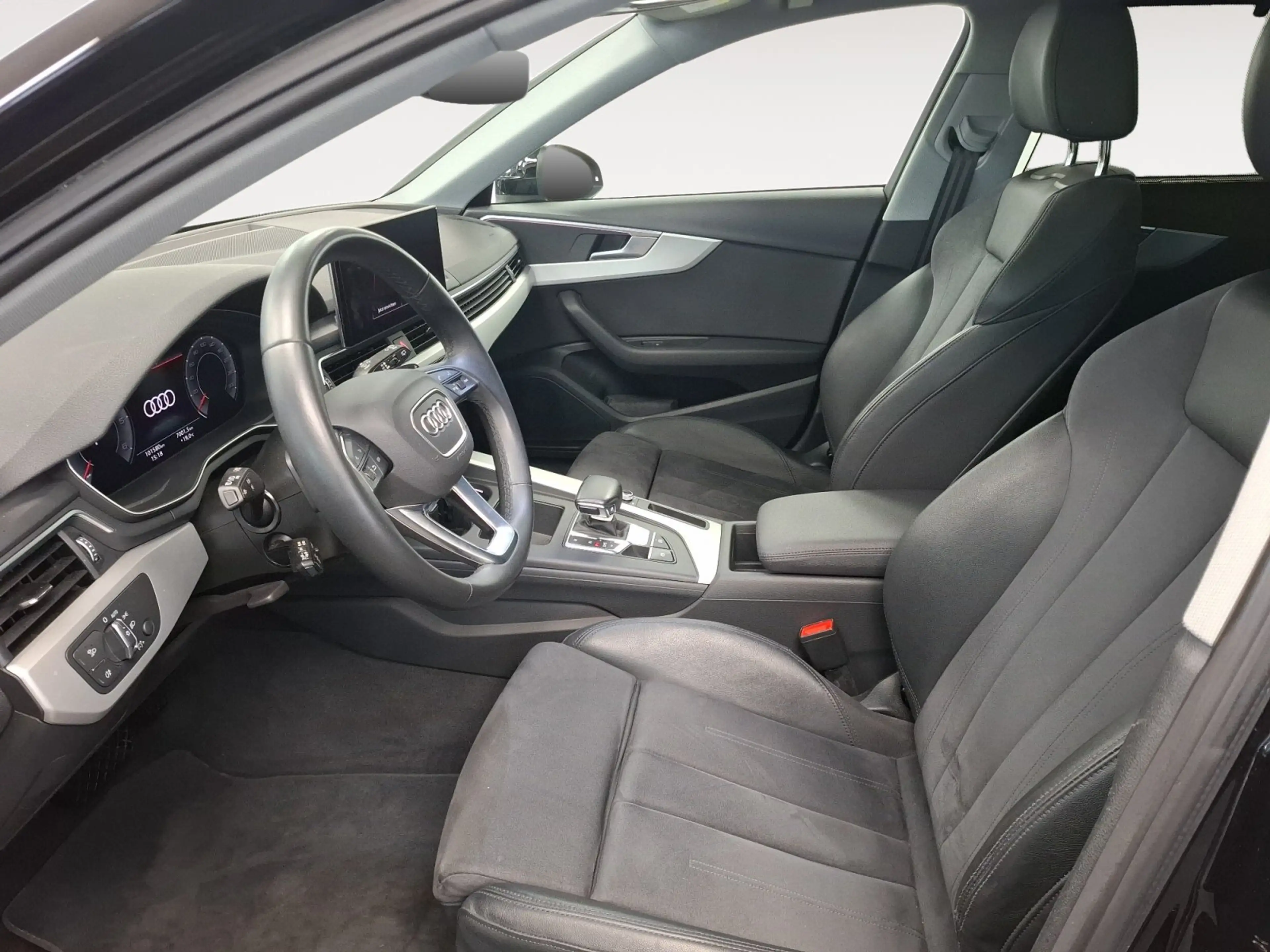 Audi A4 Avant 35 TDI AHK Pano ACC CarPlay RFK — photo 7
