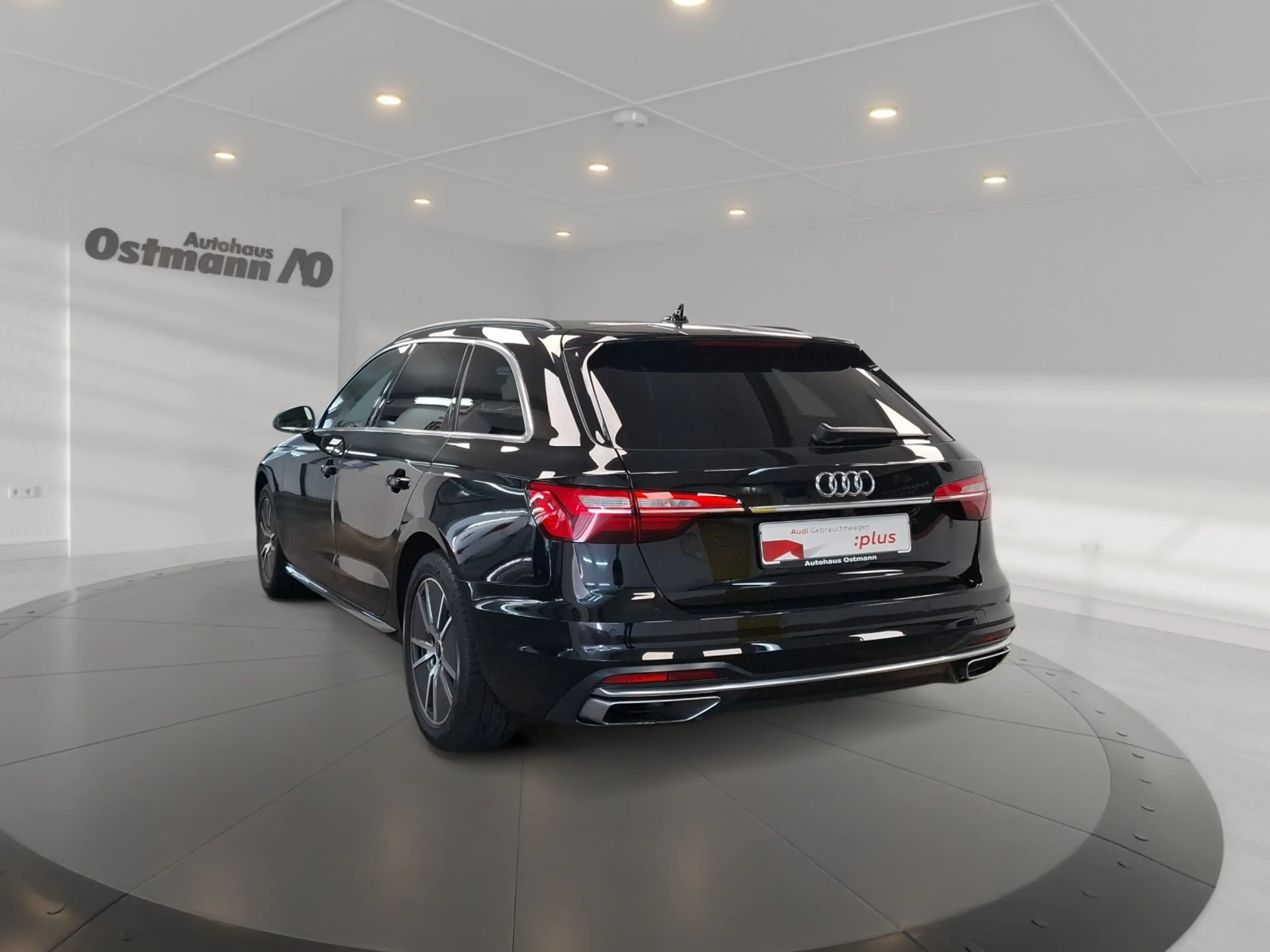 Audi A4 Avant 35 TDI AHK Pano ACC CarPlay RFK — photo 3