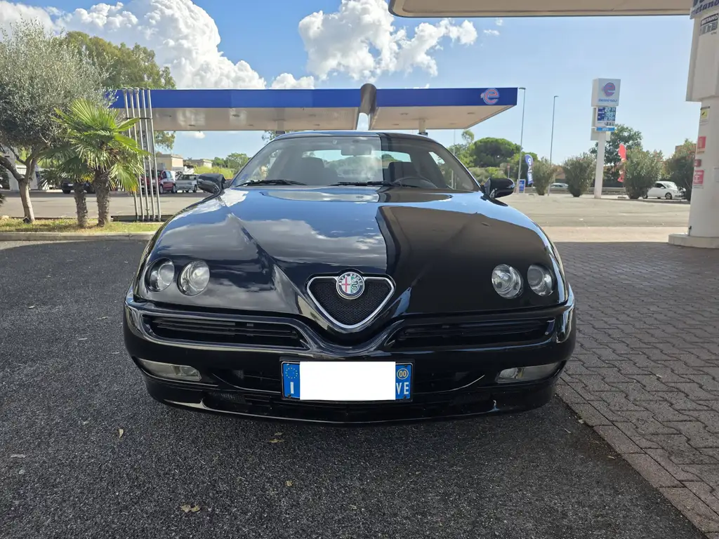 Alfa Romeo GTV 2000 из Европы — купить под ключ
