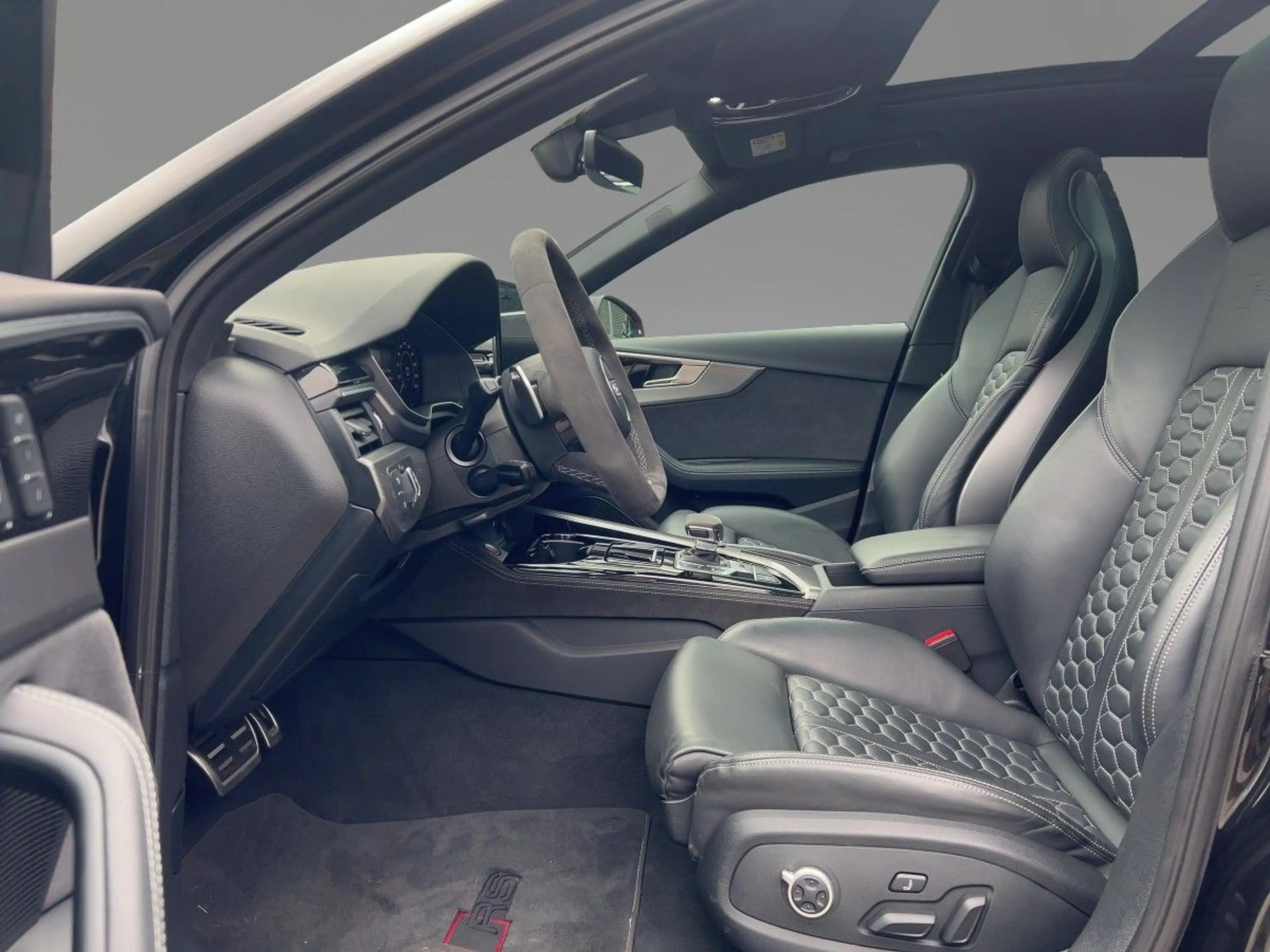 Audi RS4 2.9 TFSI compeition plus quattro tipt — photo 8