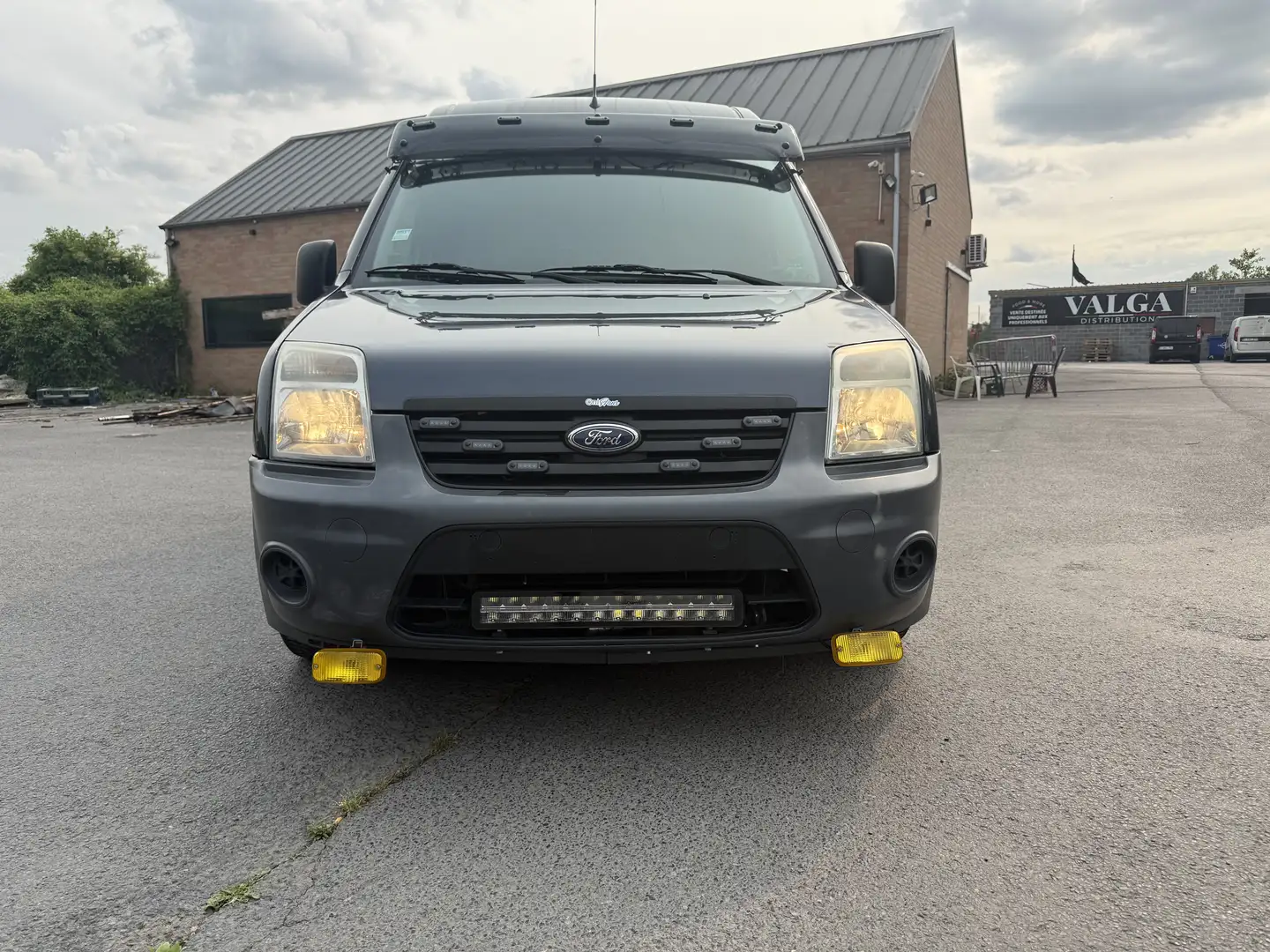 Ford Tourneo Connect 1.8 TDCi Ambiente - 2