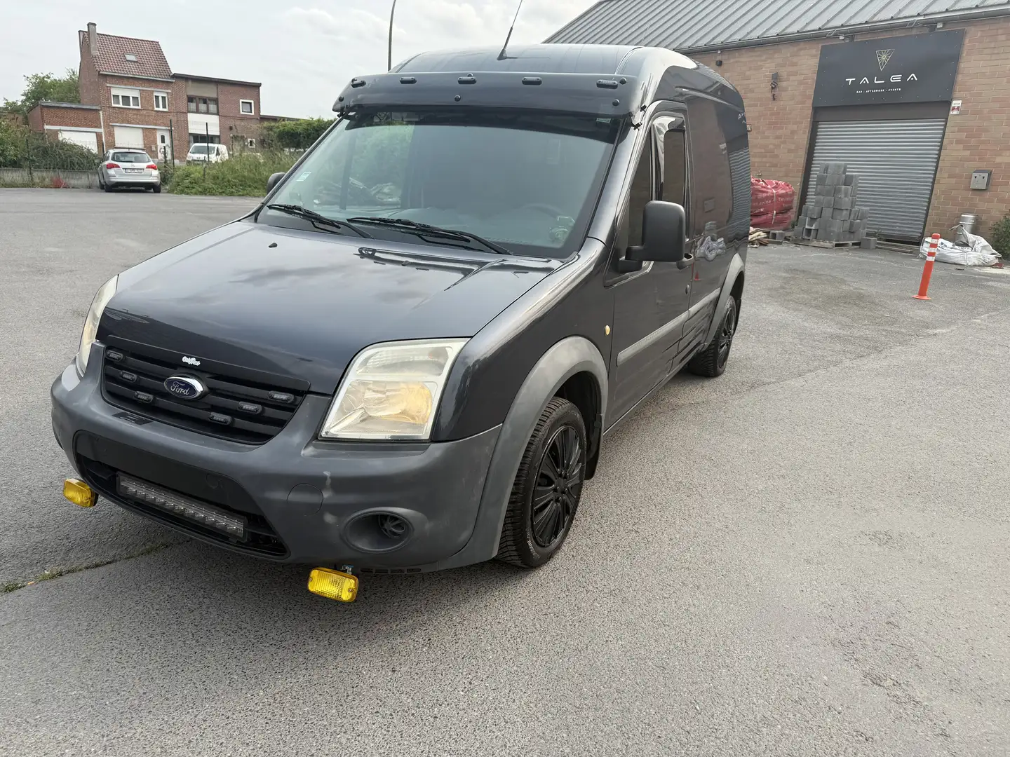 Ford Tourneo Connect 1.8 TDCi Ambiente - 1