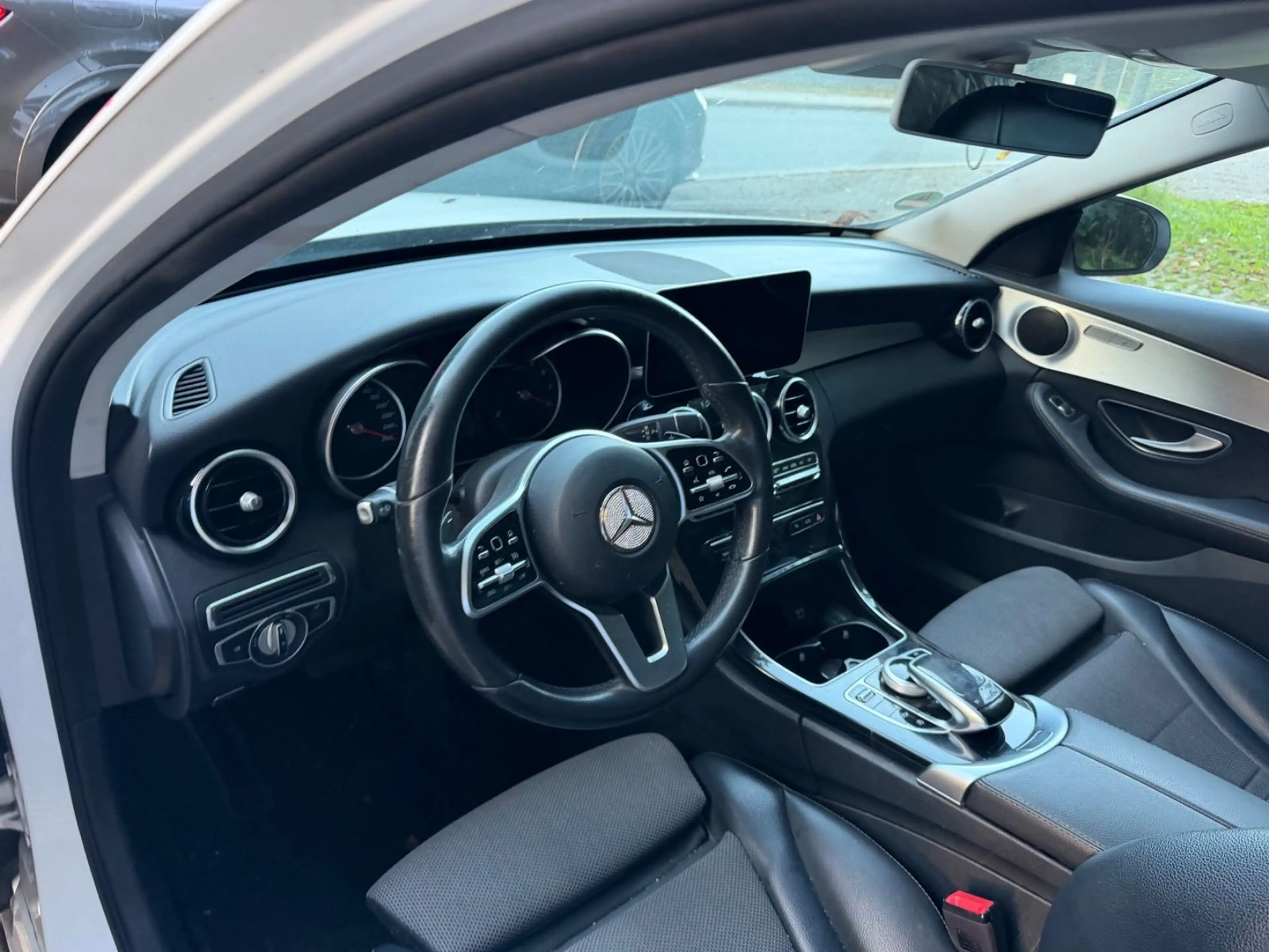 Mercedes-Benz C 180 CGI LIMO*FACELIFT*NAVI*AVANTGARDE* — photo 6