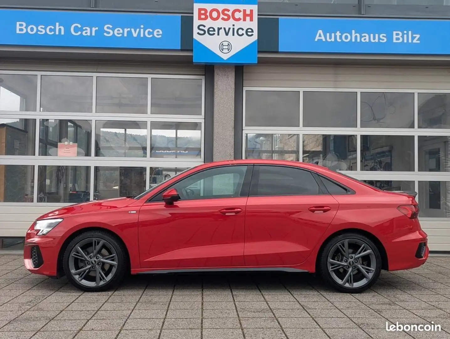 Audi A3 Limousine 35TFSI S Line 150ch GPS-LED-VIRTUAL COCKPIT-CAMERA-BANG & OLUFSEN-ROUGE TANGO-SEMI CUIR Rouge - 2