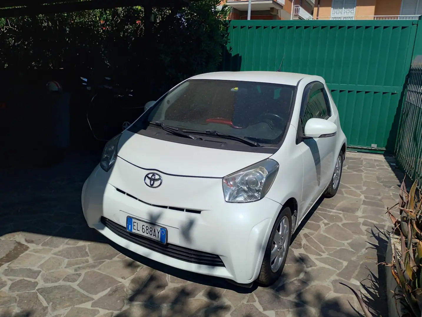 Toyota iQ iQ 1.0 Tobasco cvt Bianco - 1