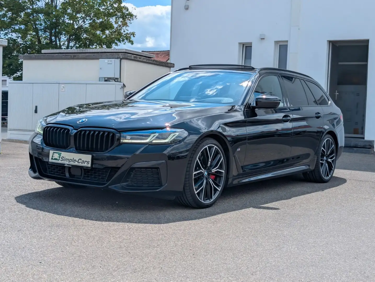 BMW 530 d xDrive M Sport *AHK*LASER*PANO*INNO*BUSSIN Negro - 1