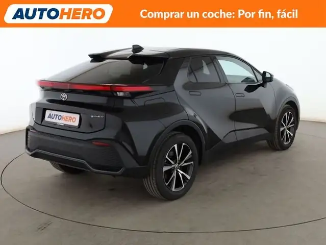 Toyota C-HR view 6