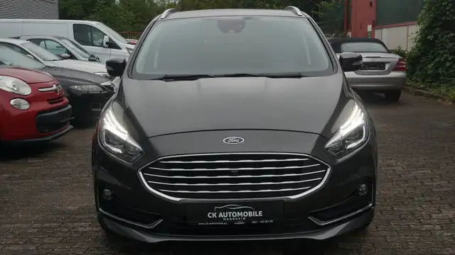 Ford S-Max Titanium*LED*7 SITZER*ACC*360°*KEYLESS*1 H