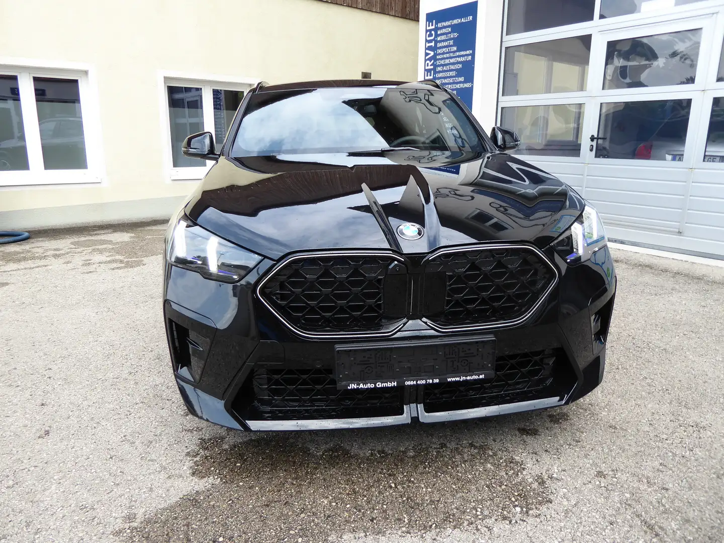 BMW X2 20 d xDrive M Sport Чорний - 2
