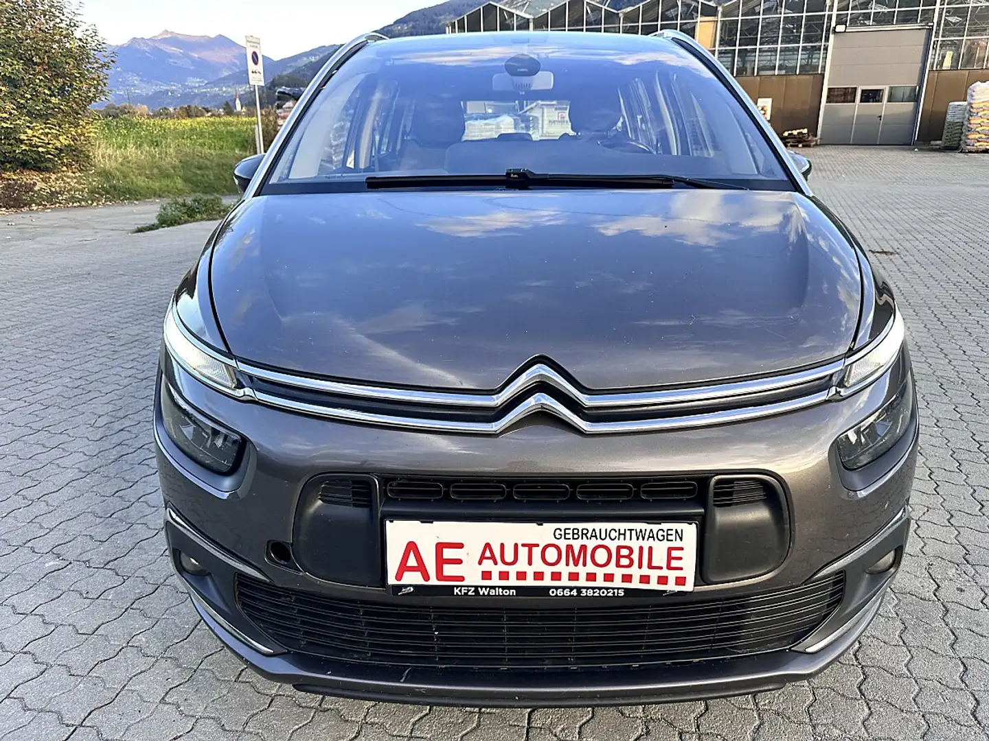 Citroen C4 Picasso 7Sitz BlueHDi 120 S&S EAT6 Shine Grau - 2