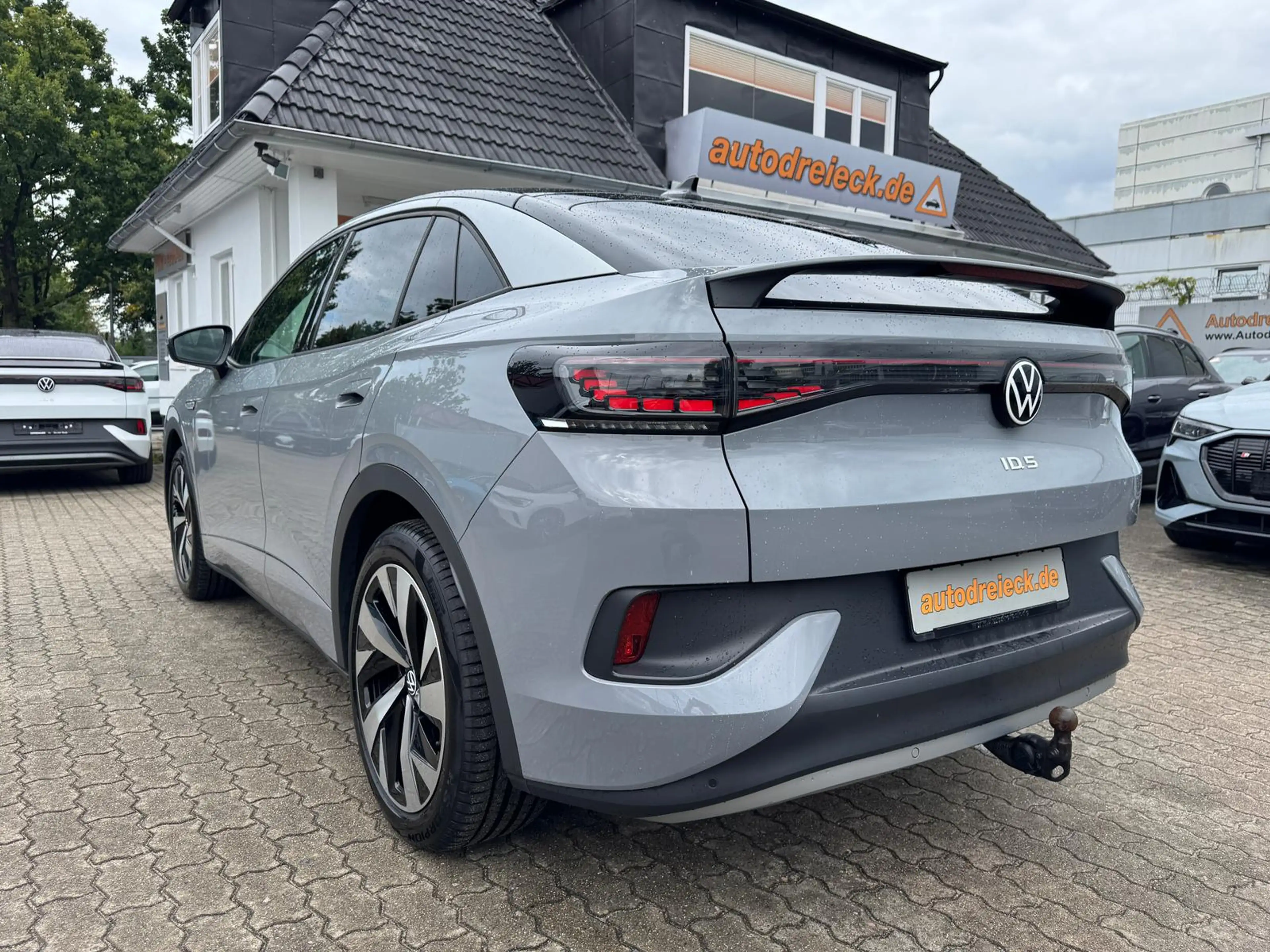 Volkswagen ID.5 Pro Performance ACC AHK IQ.LIGHT 360° 20Z — photo 10