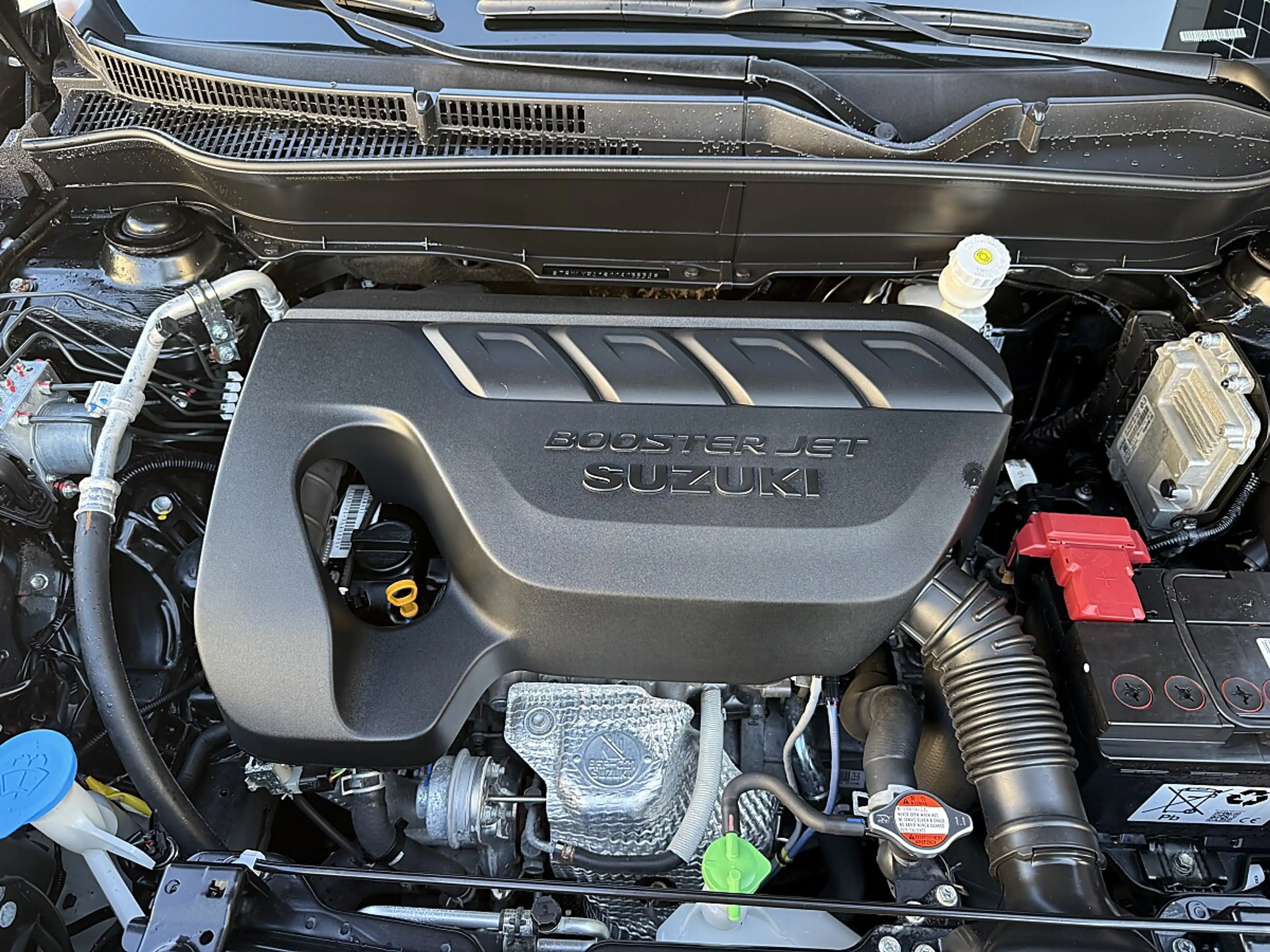 Suzuki Vitara 1,4 DITC ALLGRIP flash — photo 17