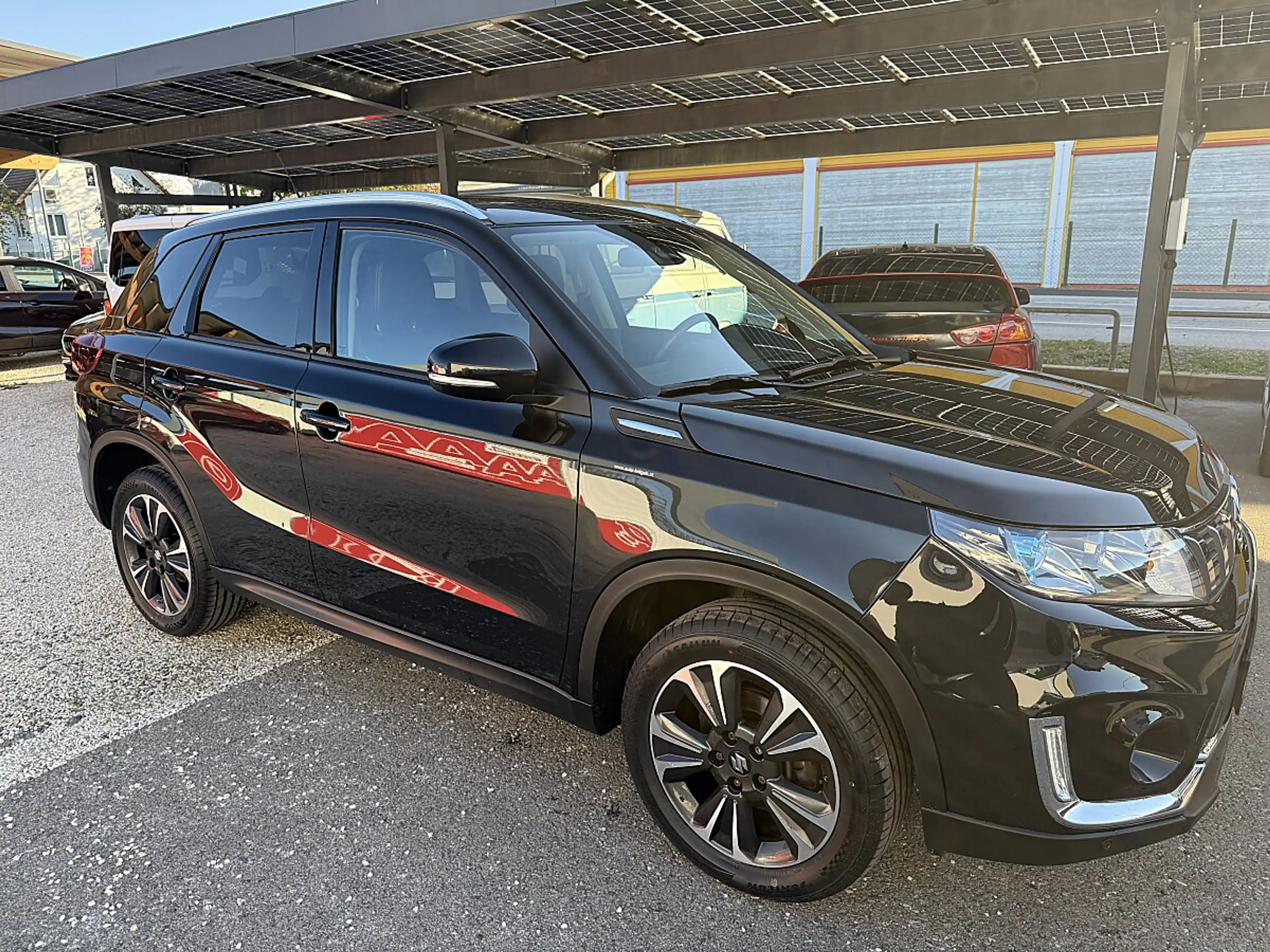 Suzuki Vitara 1,4 DITC ALLGRIP flash — photo 3