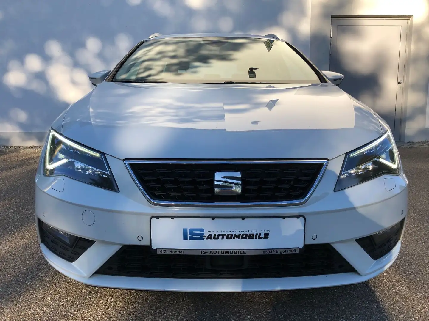 SEAT Leon ST Style,NAVI,LED,KLIMA,SHZ,ACC,RFK,PDC Weiß - 2