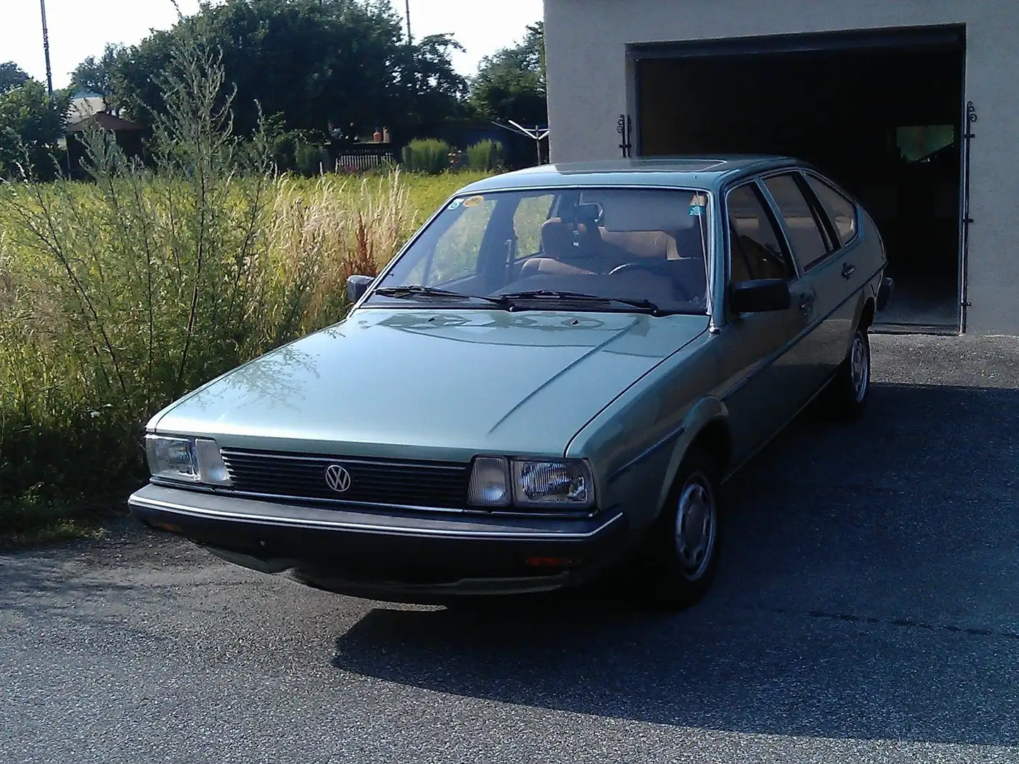 Volkswagen Passat Passat CL Grün - 1