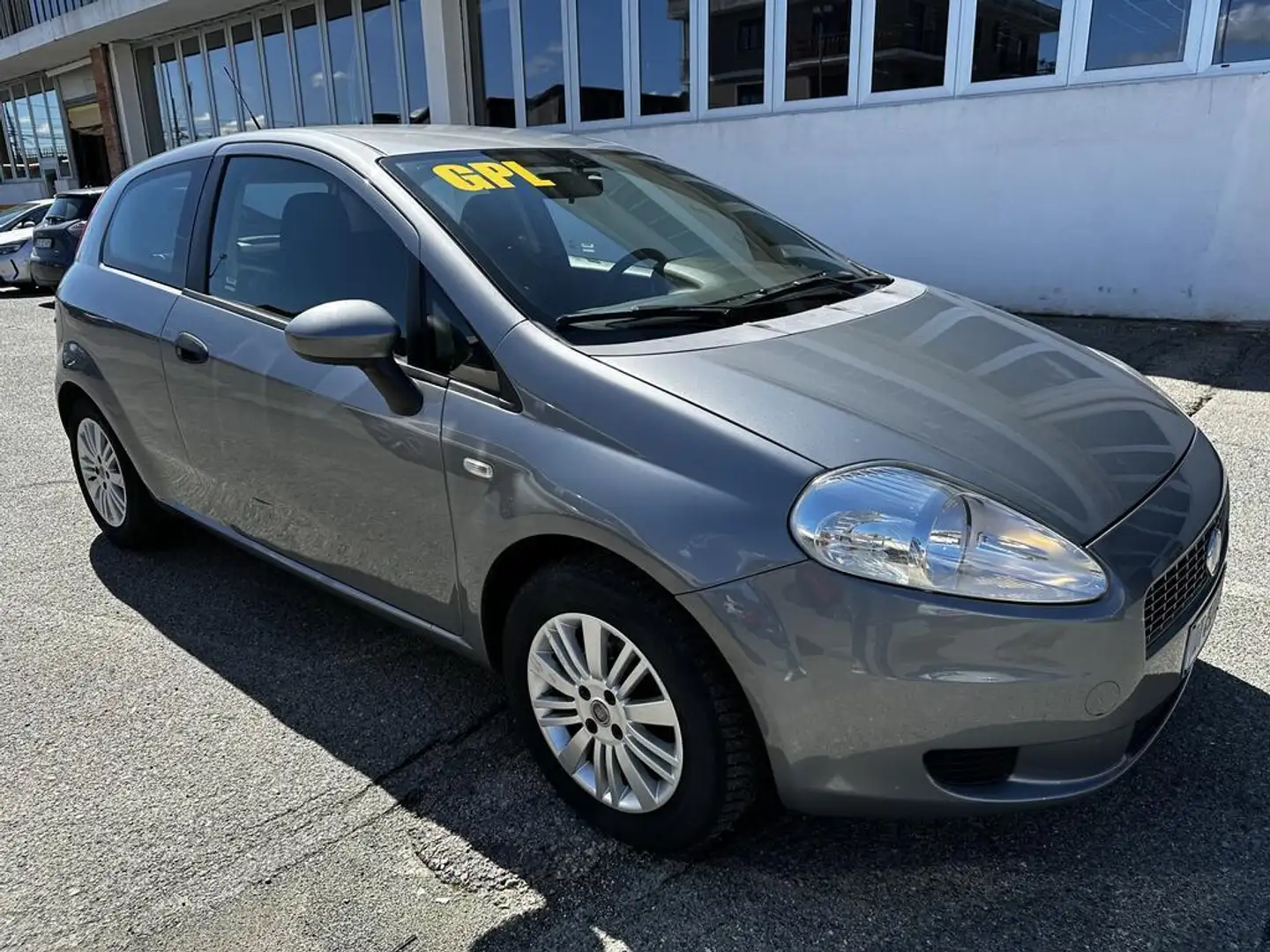 Fiat Grande Punto 1.2 Dynamic 65cv 3p GPL Grigio - 2
