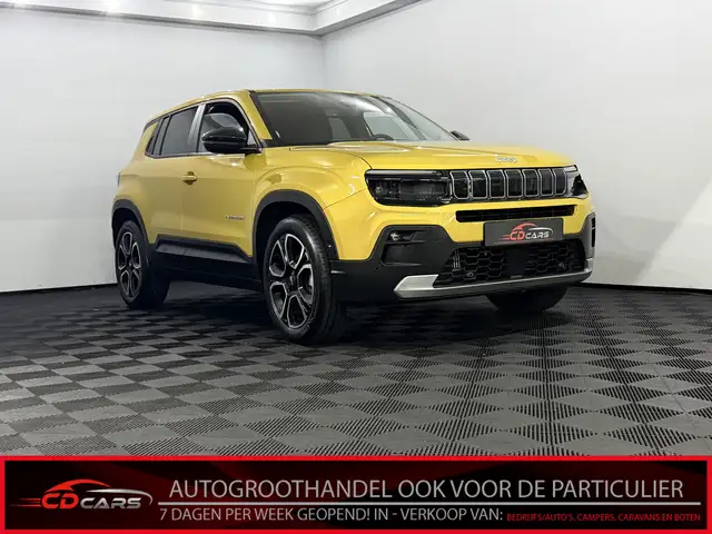 Jeep Avenger 1.2 Summit Camera, Apple carplay, Half leder, Keyl
