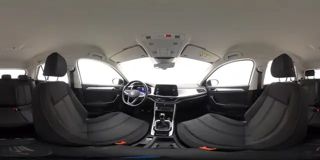 Volkswagen T-Roc view 15