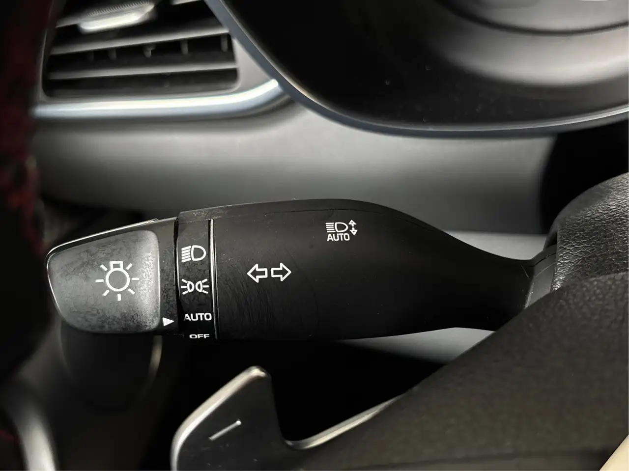 Genesis G70 photo Genesis G70