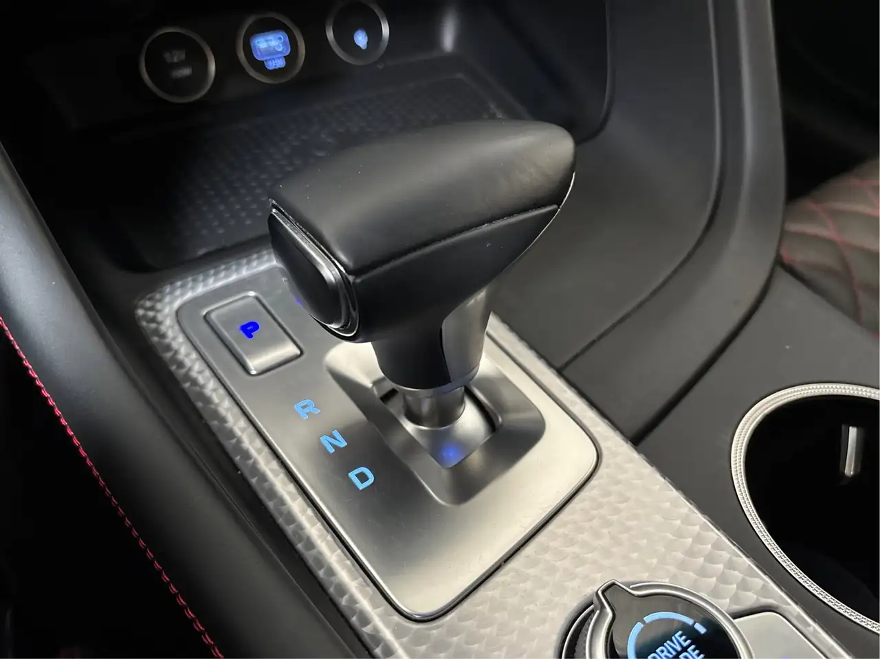 Genesis G70 photo Genesis G70