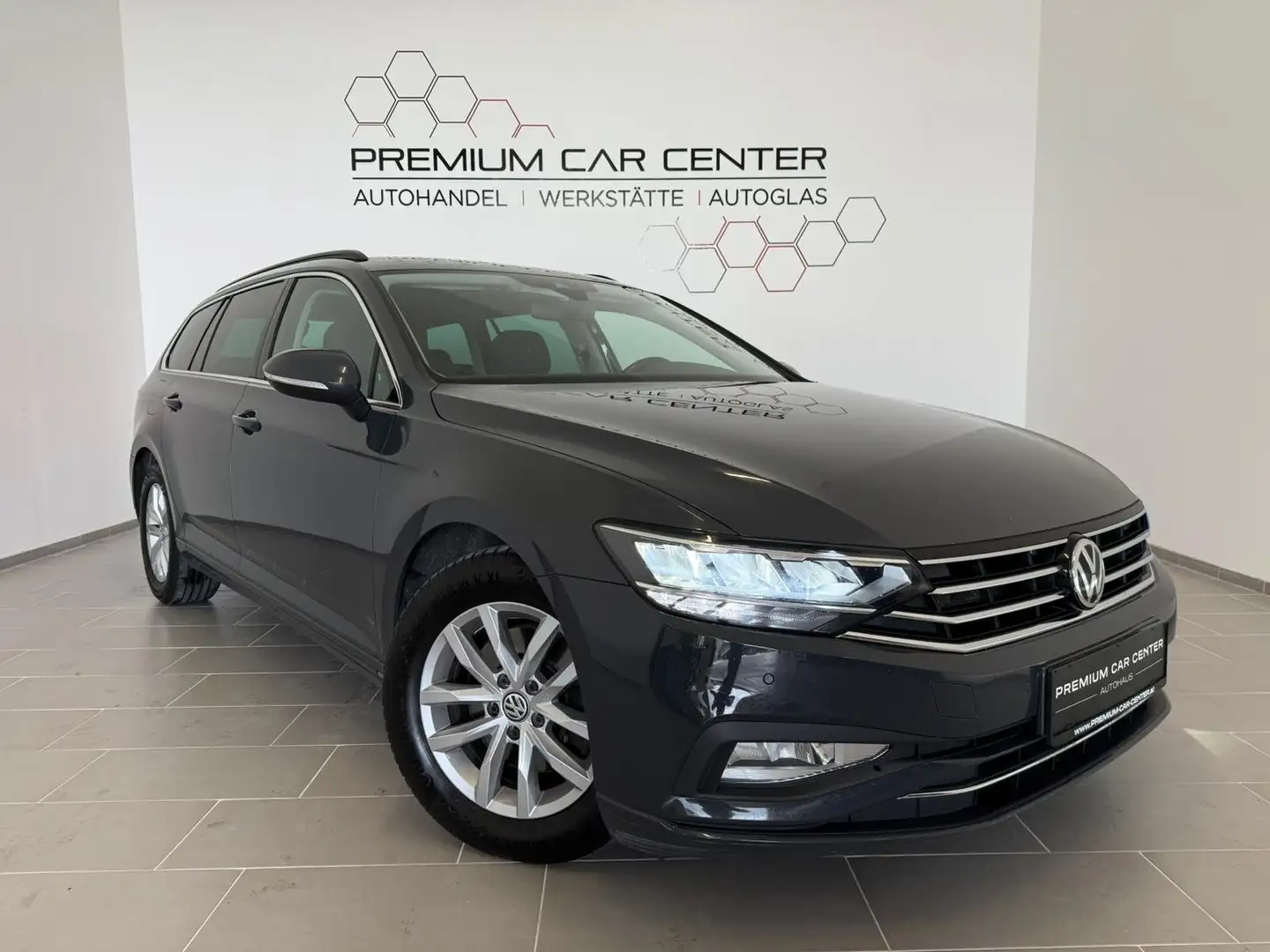 Volkswagen Passat Variant Business 2,0 SCR TDI DSG Voll-LED / Touch / Navi Grau - 1