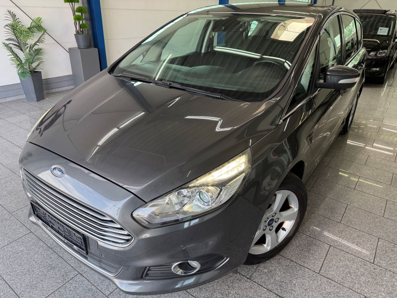 Ford S-Max 2.0 TDCI*7-SITZ*TITAN*AUT*ACC*MMRY*NAVI