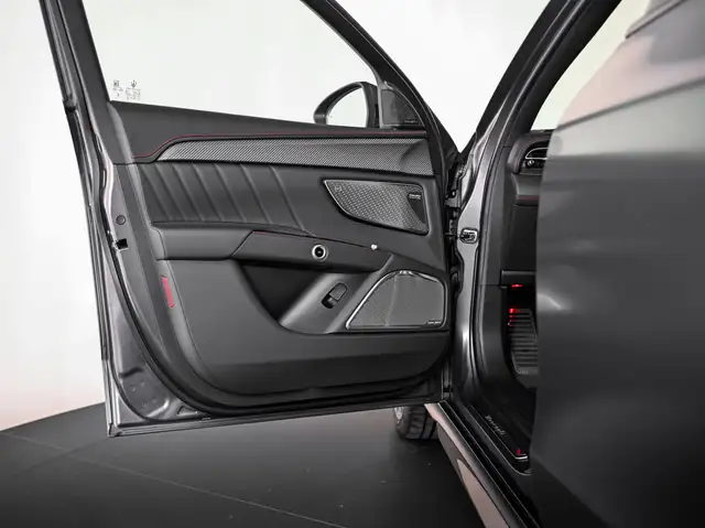 Maserati Grecale view 7