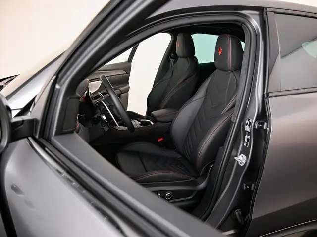 Maserati Grecale view 8