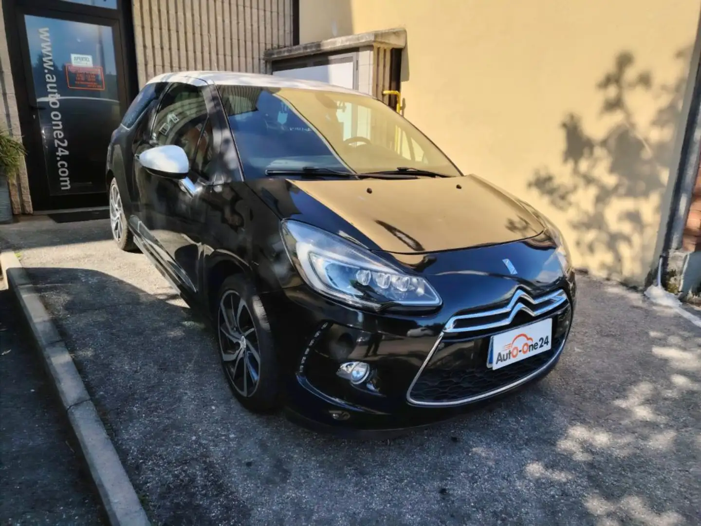 DS Automobiles DS 3 PureTech 110 S&S So Irresistible NEOPATENTATI Nero - 1