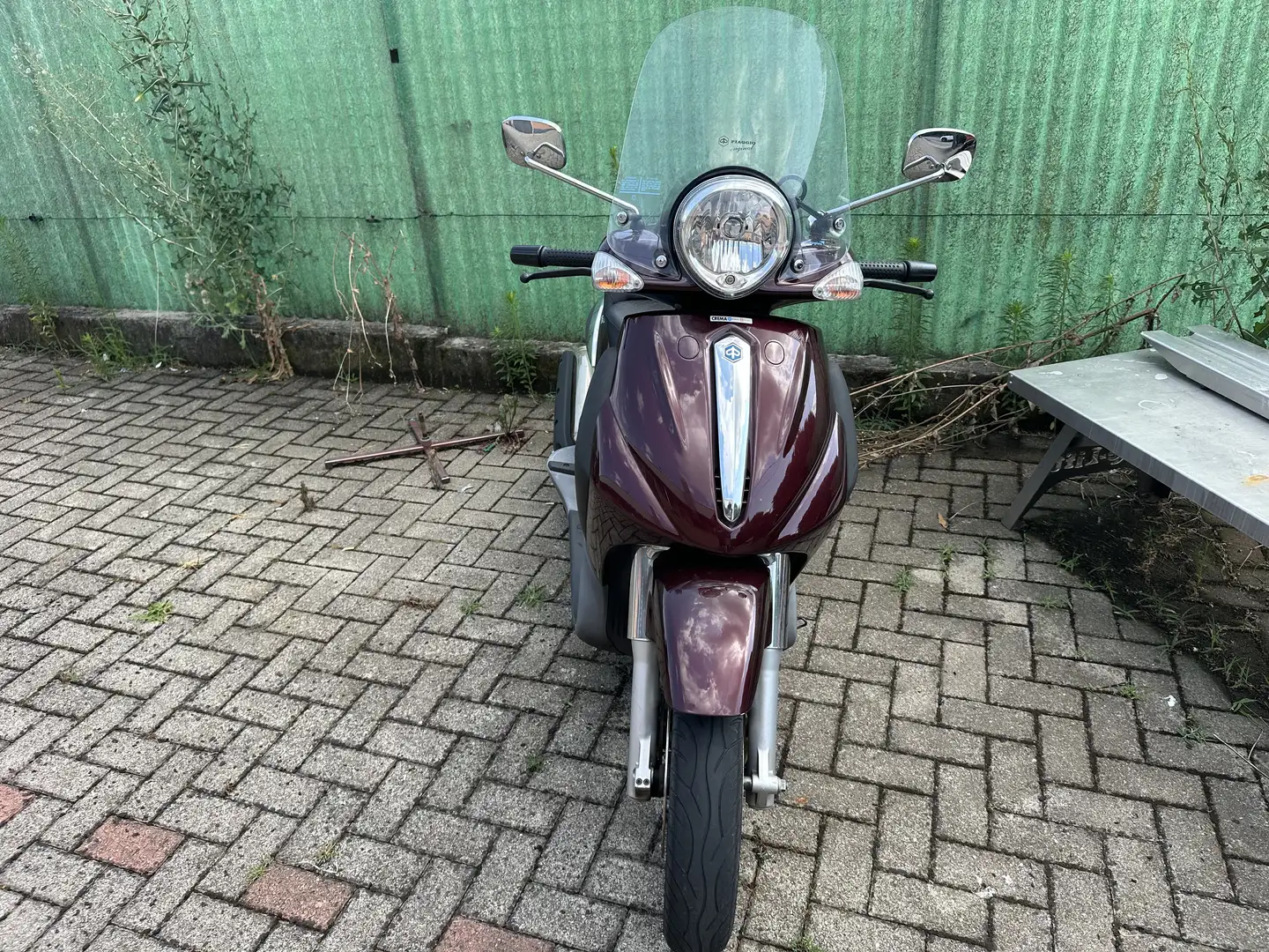Piaggio Beverly 500 - 2