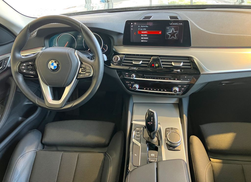 BMW 525 d Tour SportLine PANO+ACC+KAM+AHK+HIFI+AL+MEMO — photo 4