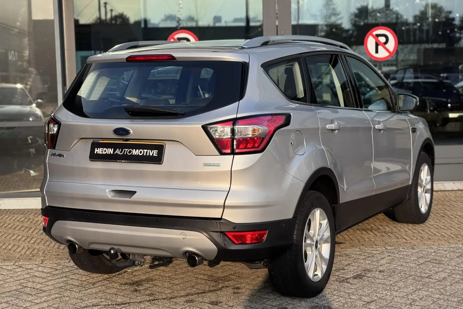 Ford Kuga 1.5 EcoBoost Titanium | Trekhaak 1.800kg trekgewic Gris - 2