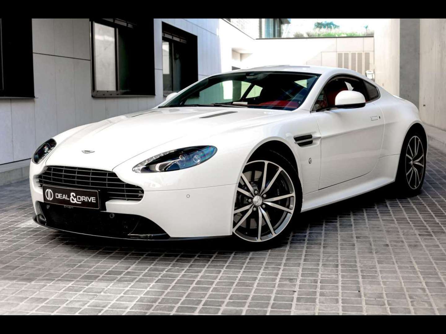 Aston Martin V8 Vantage Coupe V8 Vantage S Sportshift -  - Joinsteer - #1