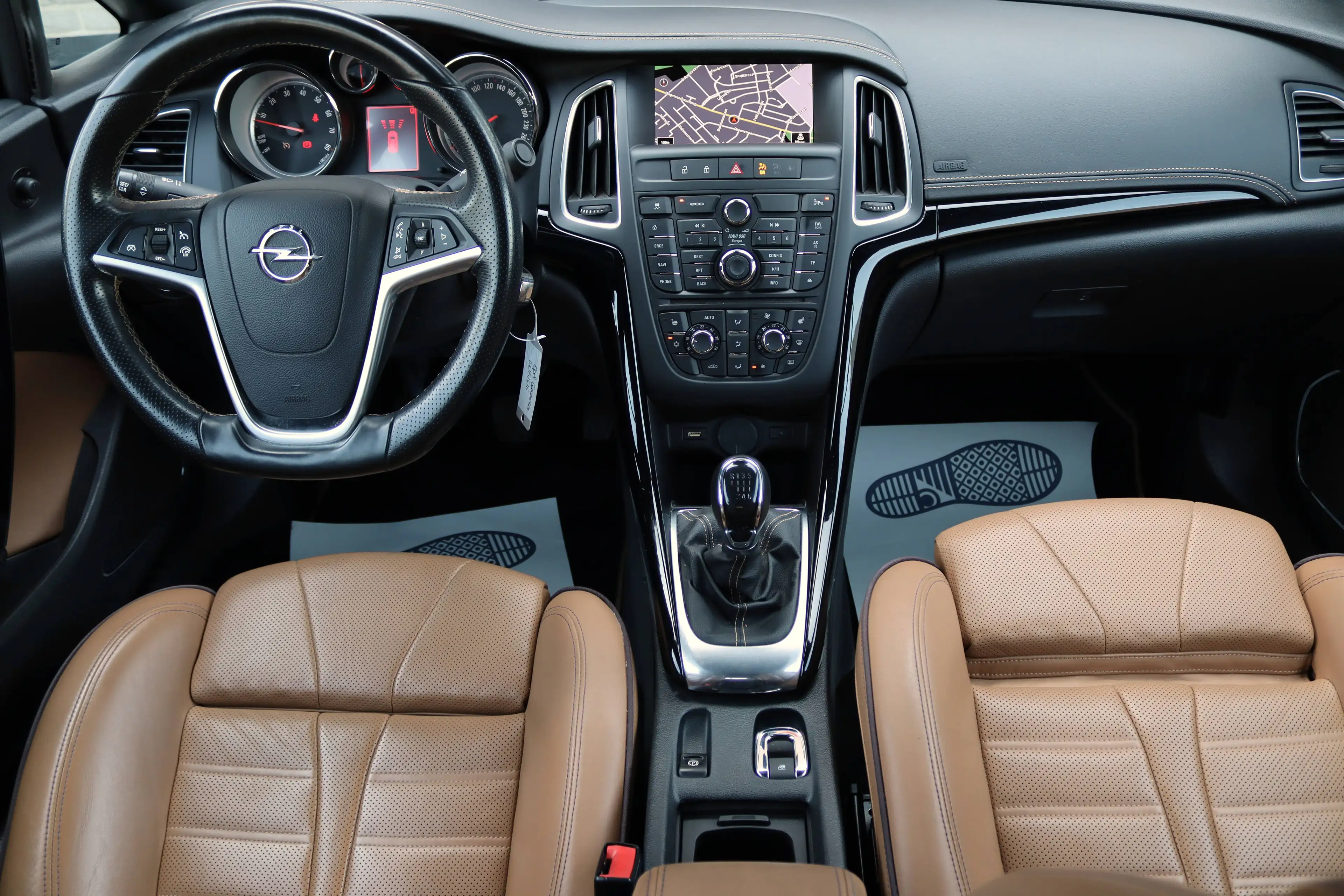 Opel Cascada Cascada 1.4 Turbo Leder CruiseC NAvi Garantie* — photo 9