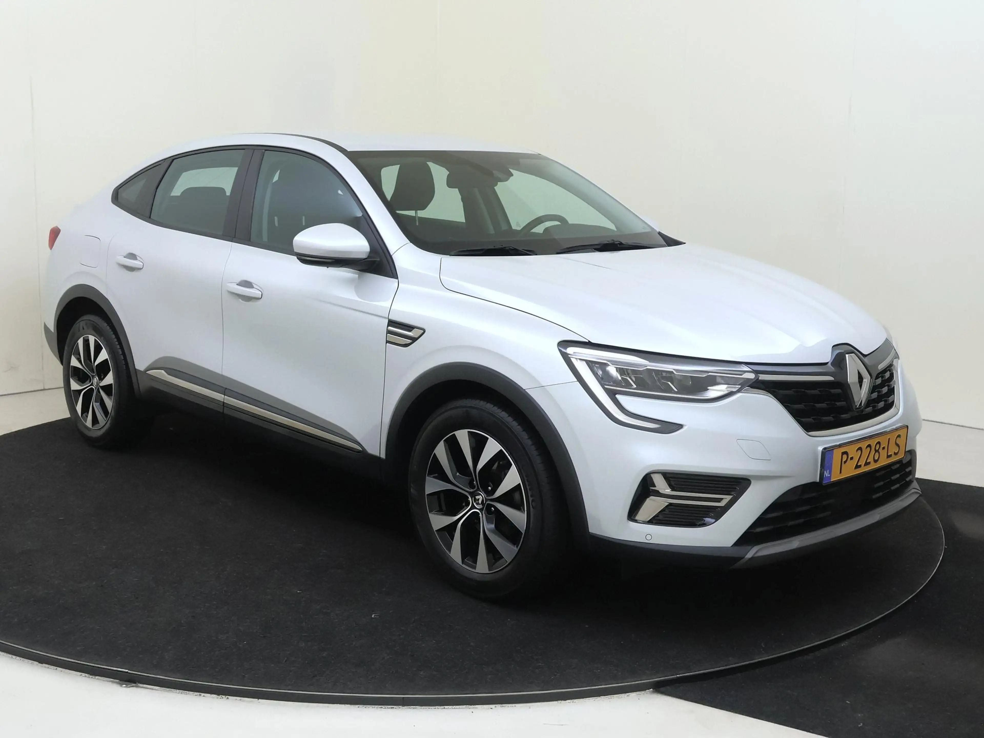 Renault Arkana 1.3 TCe 140 | Navigatie | Camera — photo 2