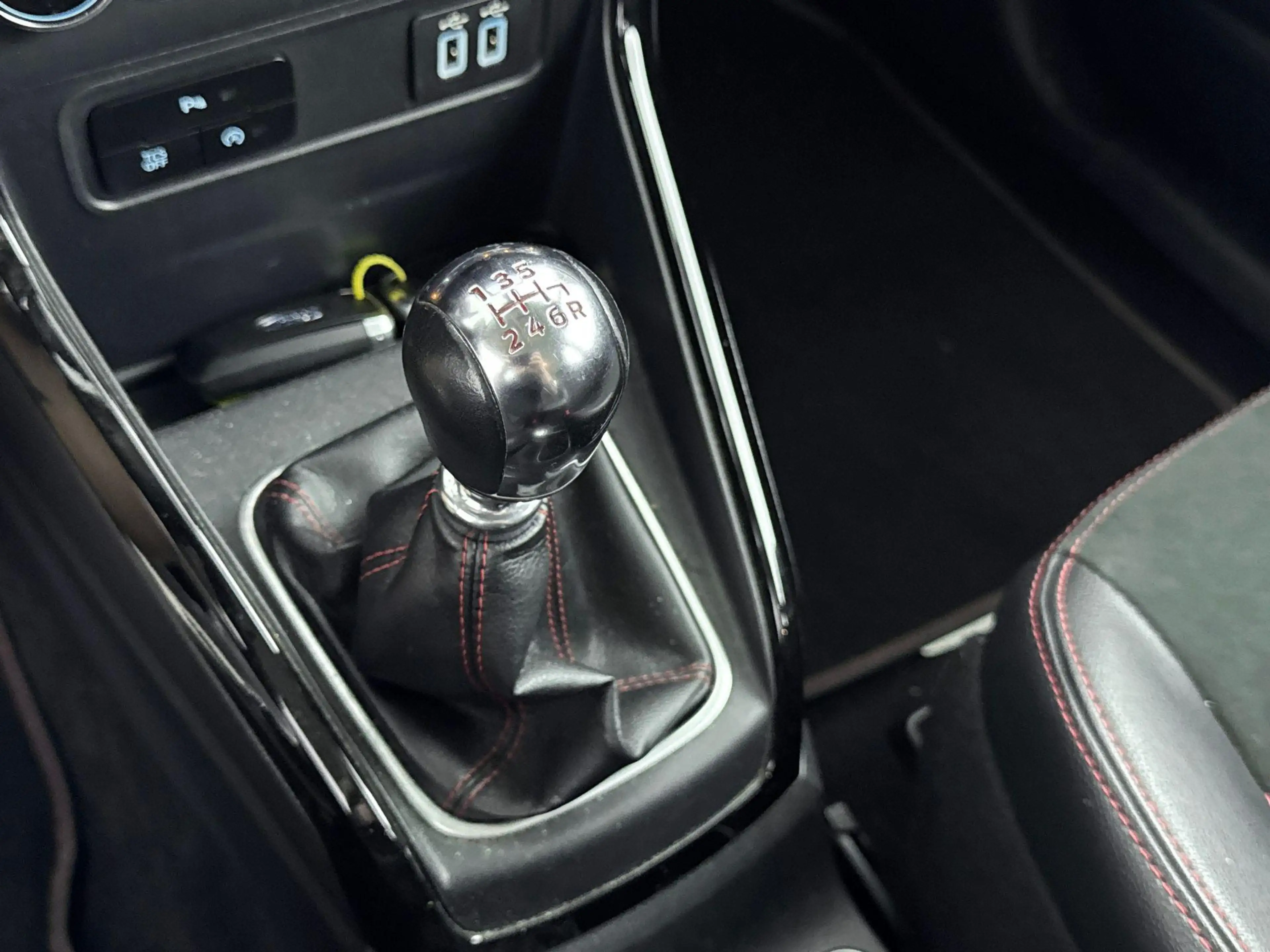 Ford EcoSport 1.0 ECOBOOST ST-LINE | SUMMERDEAL! | TREKHAAK | AL — photo 15