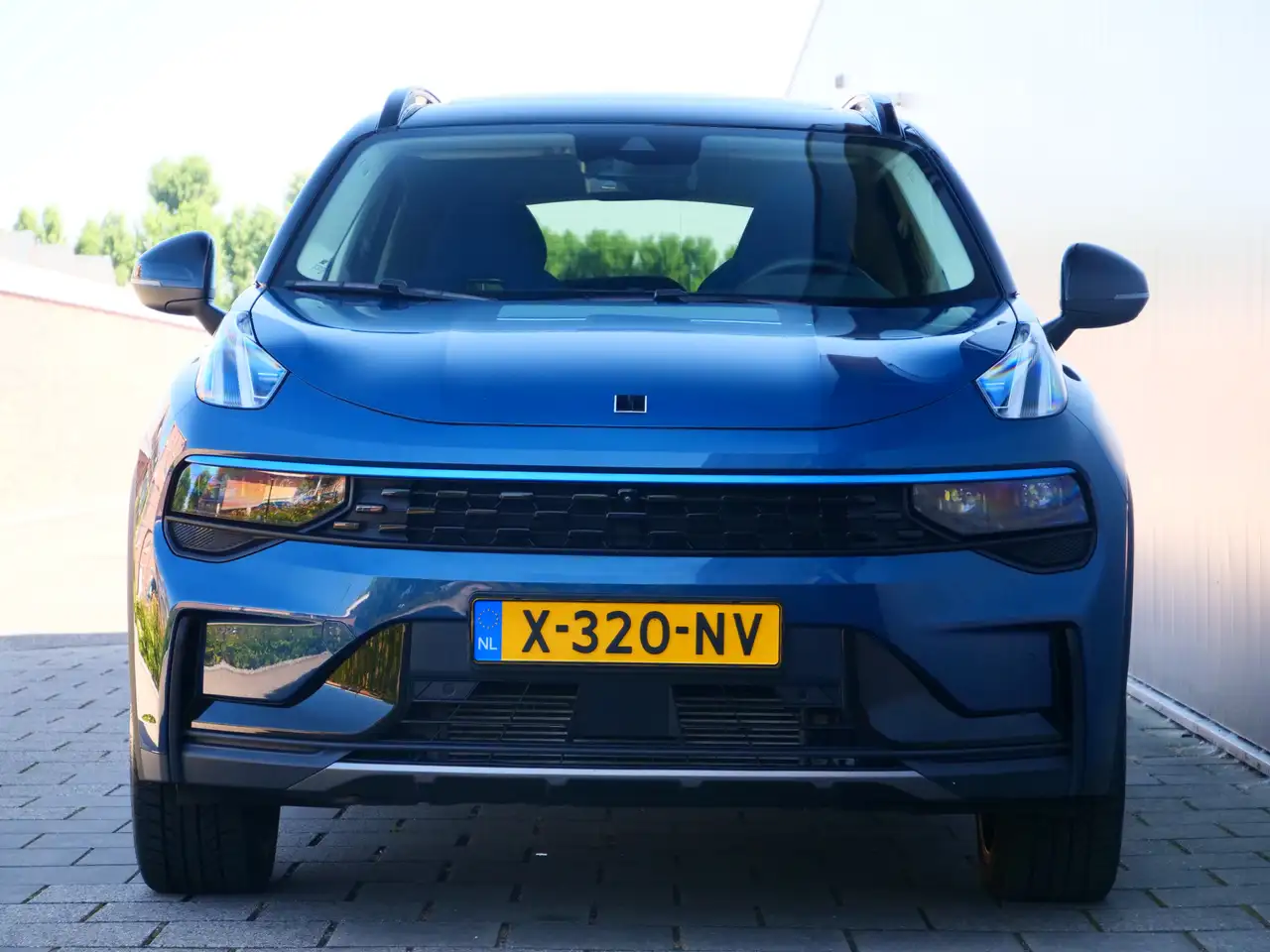 Lynk & Co 01 2022