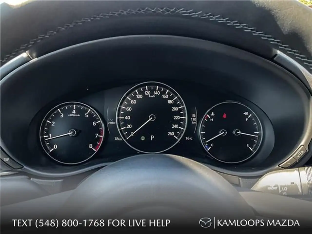 Mazda CX-30 снимка Mazda CX-30