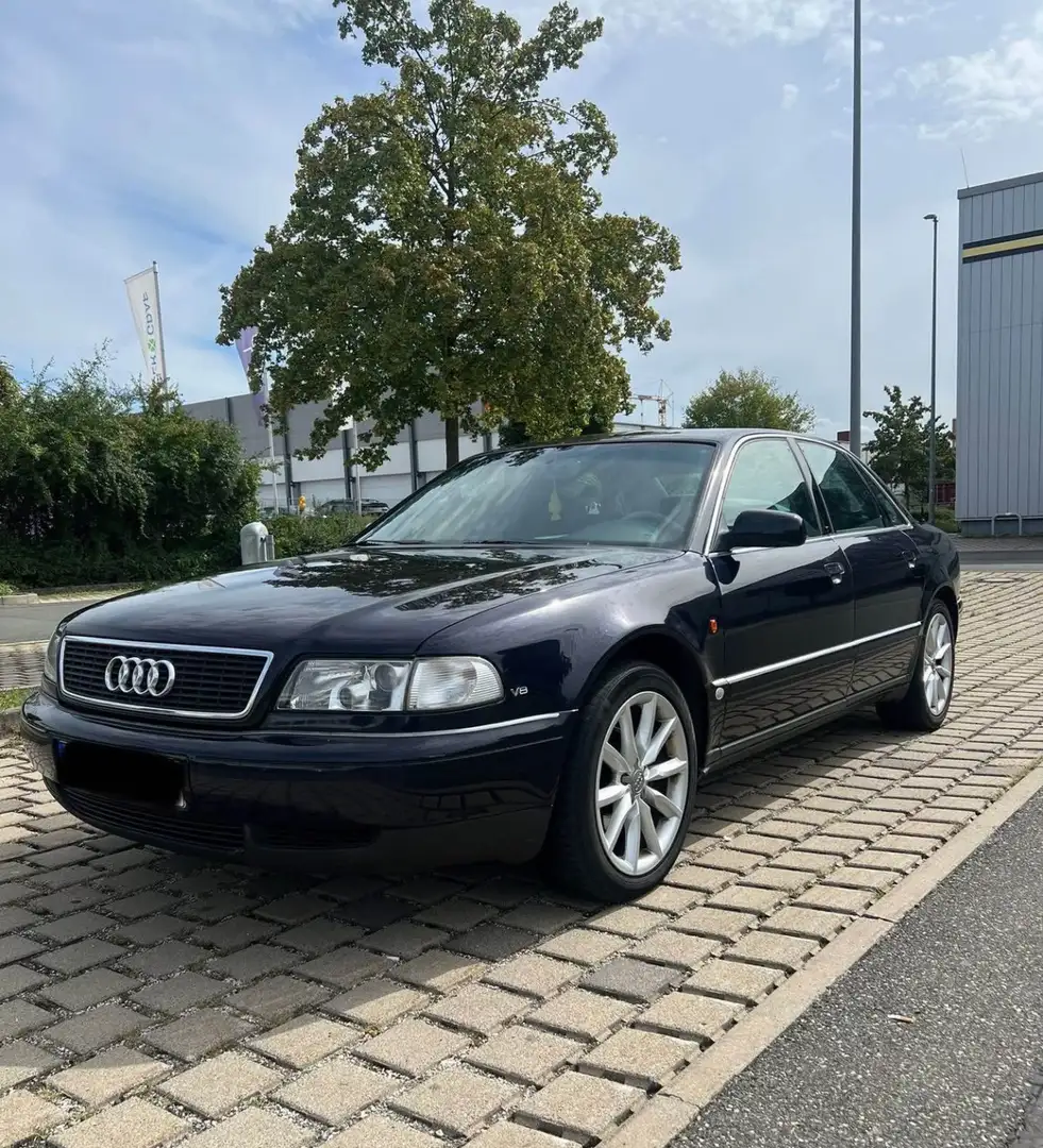 Audi A8 3.7 quattro - 2