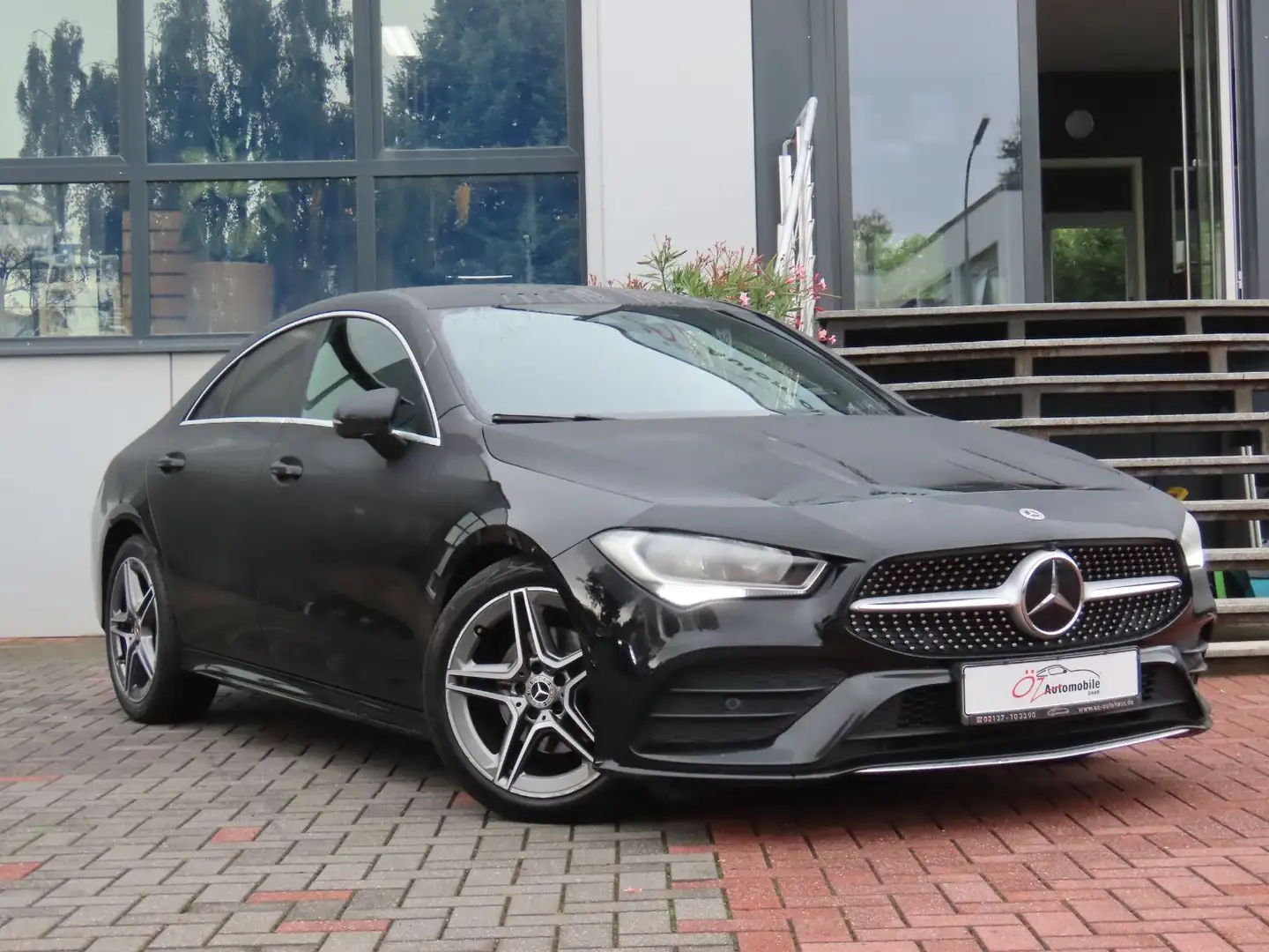 Mercedes-Benz CLA 200 d Autom. Alcantara Sitzheizung Navigation Noir - 1