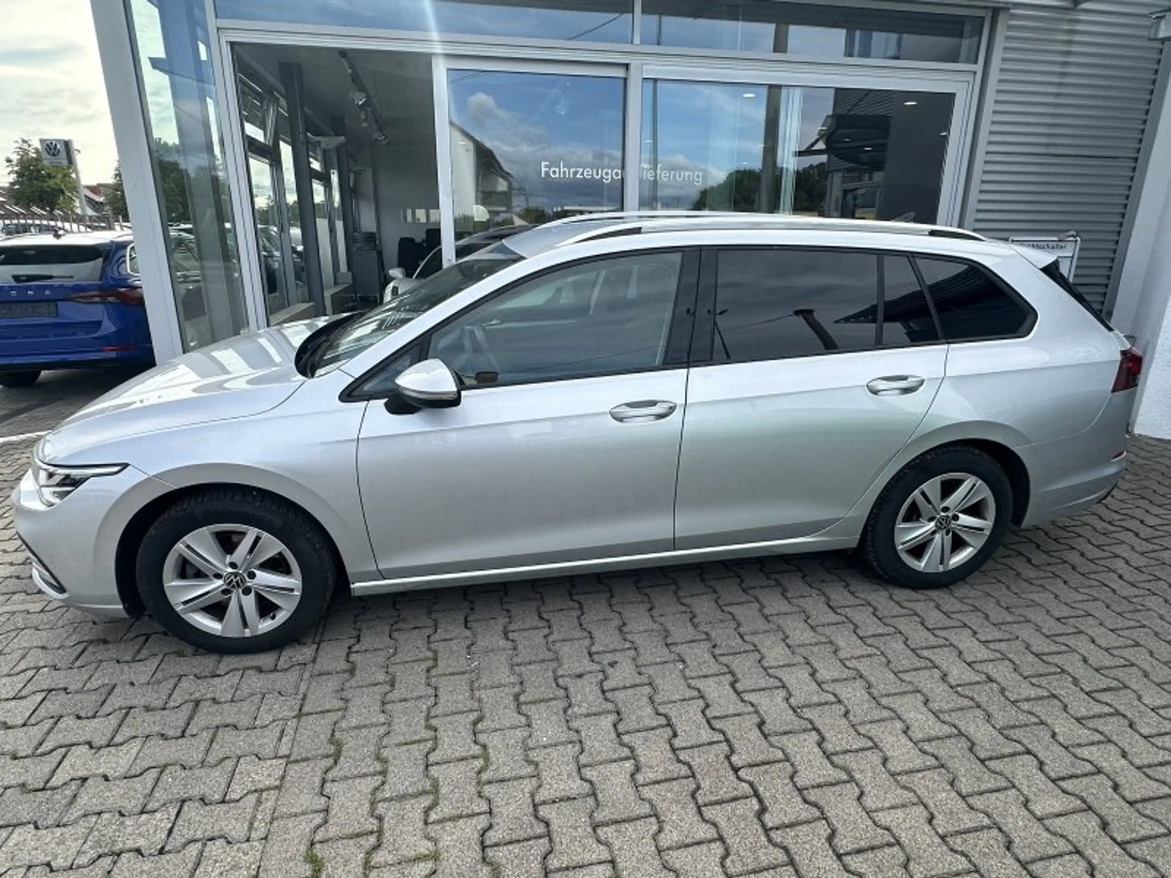 Volkswagen Golf VIII Variant 2.0 TDI Life DSG Navi LED Kamera ACC — photo 3