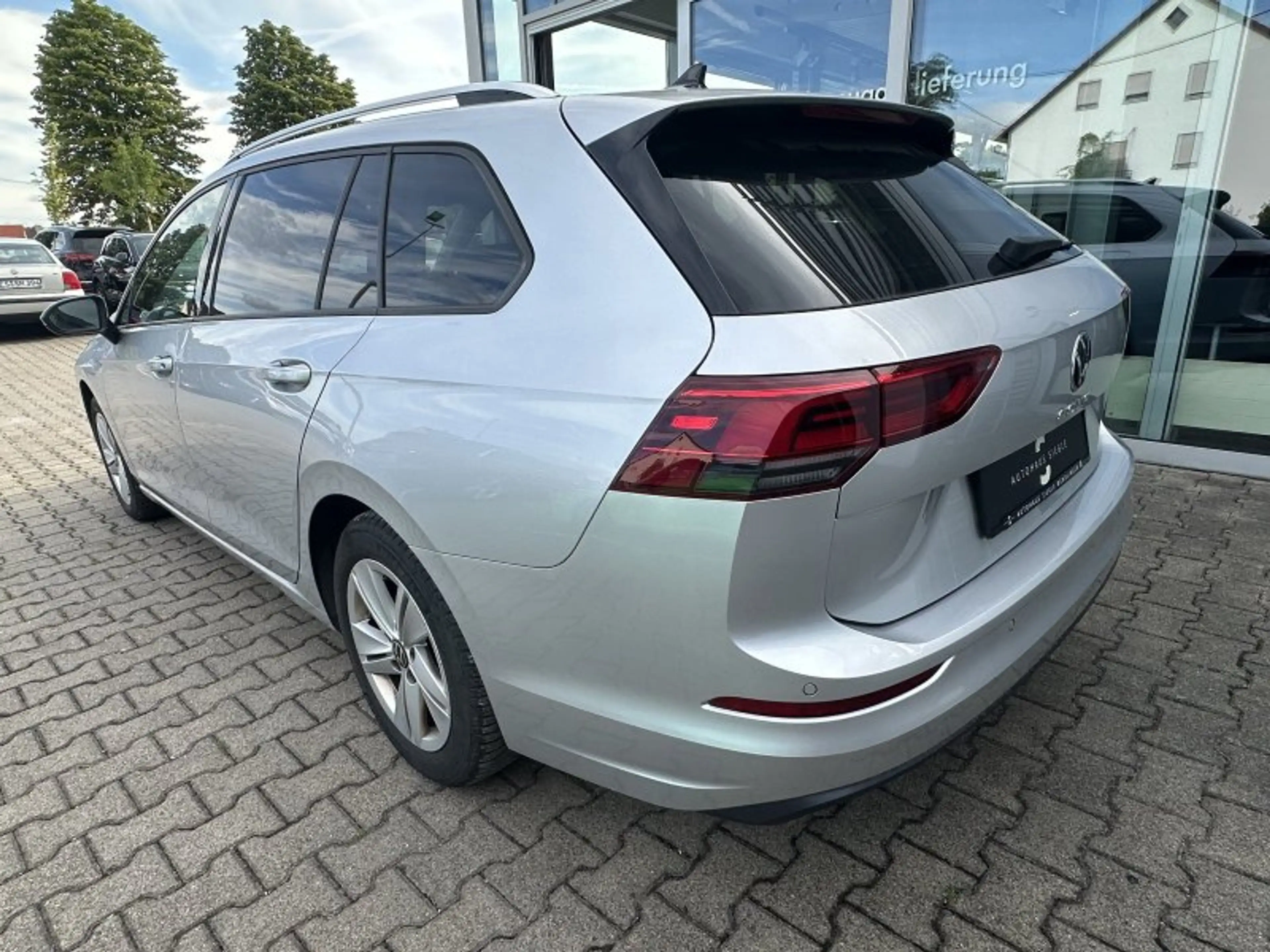 Volkswagen Golf VIII Variant 2.0 TDI Life DSG Navi LED Kamera ACC — photo 4