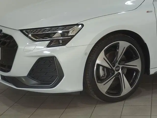 Audi A3 view 6