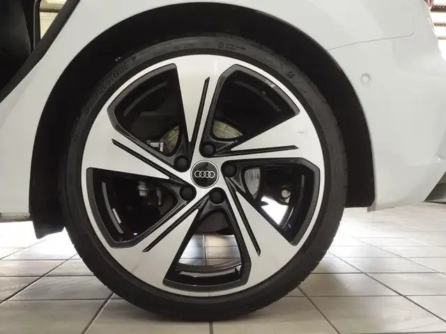 Audi A3 view 11